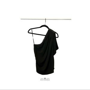 ONE SHOULDER SOLID BLACK SHIRT
